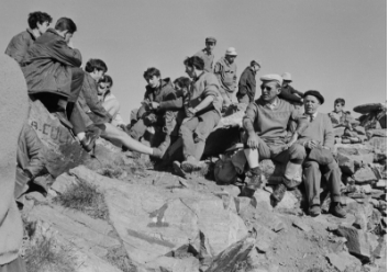 Romeria dels cims 1967 cim del Canigó. Fons fotogràfic Toni Anguera